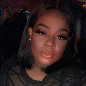 Meet your Posher, Kelli